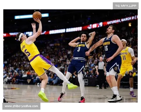 湖人更衣室裂痕与阵容互斥 三巨头净效率值为负难求突破